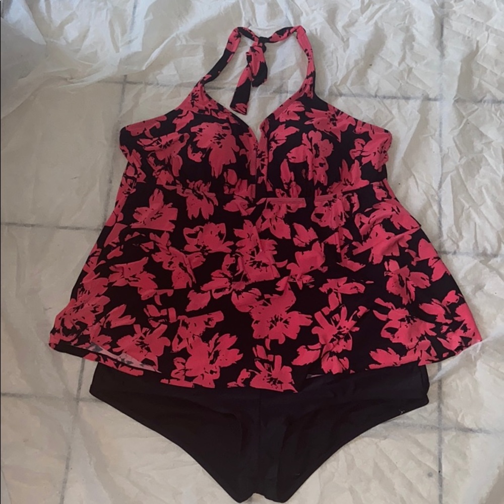 Two Piece Halter Plus Size Bathing Suit Size 24 W